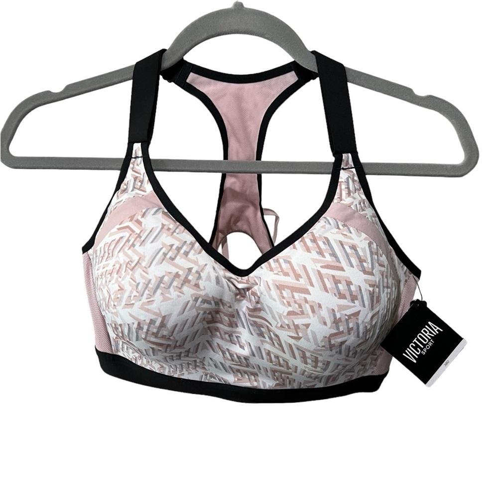 NWT Victoria Secret Sport Bra 38D